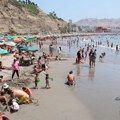 U ovu zemlju je umesto zime stiglo leto! Ljudi pohrlili na plaže, ali sad ceo svet strepi zbog onog što sledi