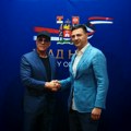 Gradonačelnik Pavlović ugostio holivudsku zvezdu: Van Dama prijatno iznenadili mladi karatisti (foto)