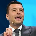 Opšti haos u Francuskoj: Bardela pevao himnu dok je obezbeđenje izbacivalo studente i novinare
