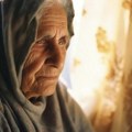 Baba Vanga im je prorekla nezaboravni novembar: Slepa Bugarka pripadnicima ova 3 znaka horoskopa „videla“ mesec prepun uspeha…