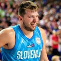 Dončićeva magija nedovoljna za pobedu protiv Grčke Slovenac pravio šou i bacao protivnike na parket, nestvarni potezi NBA…