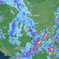 Novo nevreme u Sloveniji: Jak pljusak sa olujnim vetrom, pada i grad, popustio deo nasipa (foto)