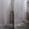 Gejzir na Vračaru! Voda šiklja na sve strane, pukao hidrant (VIDEO)