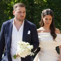Udala se Dragana Kosjerina! Venčanica kao iz bajke, mladoženja ne prestaje da se komentariše, kakvo odelo (foto)