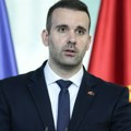 Crnogorska opozicija nije dozvolila premijeru Spajiću da odgovara na pitanja u parlamentu