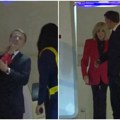 Čitač usana otkrio šta je supruga francuskog predsednika Makrona izgovorila posle „šamara“: „Ove reči su ga više…