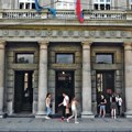 Studenti filološkog fakulteta blokirali ulaz u zgradu, optužuju upravu za manipulaciju