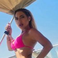 Jovana Jeremić se raspištoljila na jahti: Izmenjala sve poze, pa otkrila šta je povezuje sa cecom ražnatović