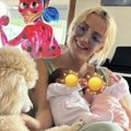 Otkriveno kako se zovu bliznakinje: Milena Vučić se porodila u 38. godini i ćerkama dala prelepa imena sa moćnim značenjima…