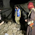 Dva snažna naknadna potresa pogodila Avganistan u razmaku od 12 sati