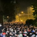 Arhiv javnih skupova: Sinoć na protestu u Novom Sadu bilo oko 20.000 ljudi