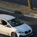 Ovaj misteriozni BMW se samo jednom godišnje pojavi na ulici i upravo je snimljen: "Čekaj, je l’ ovo moguće?" (video)