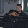 Sloba i Jelena došli kod Darka Lazića: Folker slomljen od bola, oni ga grle: Pogledajte ove tužne kadrove... (foto)