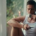 Moja si živa rana: Nikola Rokvić u ovakvom raspoloženju pije svoje omiljeno piće (foto)
