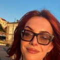 Od majke nasledila i lepotu i talenat: Ovo je mlađa ćerka Suzane Mančić! Menjala je poslove, a evo čime se danas bavi (foto)…