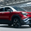 Suzuki eVITARA za 265 evra mesečno