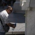 Šta je ključno uraditi odmah u slučaju sunčanice i toplotnog udara: Oglasio se Crveni krst, ima važne smernice