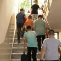 Sutra početak nove školske godine za 530.000 osnovaca i 240.000 srednjoškolaca