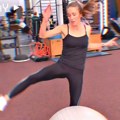 (Foto) Ni tenis, ni sati u teretani Jelena Đoković je u top formi zahvaljujući ovom treningu: praktikuje borilačku veštinu…