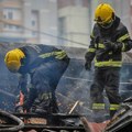Veliki požar na Novom Beogradu: Svi stanari zgrade hitno evakuisani