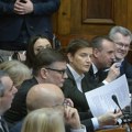 Брнабић: Седите окружени посланицима који за 12 година нису урадили ништа са ОДИХР-ом (видео)