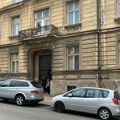 Beograđanin na prozor stavio spravicu koju svi imamo u kući i ljudi ne prestaju da se smeju: "e ovo će baš da ga spasi!"