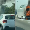 Plamen guta autobus nasred auto-puta kod Bubanj potoka