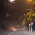 "Zona bezakonja" u centru EU: Gerilski napad na policiju uz eksplozije i krv (video)