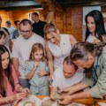 Ministarstvo za brigu o porodici i demografiju organizovalo boravak na Zlatiboru za porodice sa decom koja boluju od retkih…