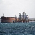 Rusi probili američki embargo: Tanker sa 700 hiljada barela nafte uplovio u kubansku luku Matanzas
