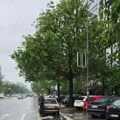 Užas u Novom Sadu: U kolima na parkingu pronađeno telo muškarca