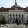 Deca iz Novog Sada masovno dobila stomačne tegobe na rekreativnoj nastavi, oglasio se Institut
