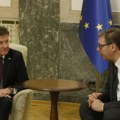 Prvi potezi protiv Prištine i upozorenje Beogradu: Šta stoji iza Lajčakove poruke da EU ima spremne mere i za Srbiju
