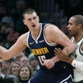 Jokić držao čas košarke u Bostonu – Bogdanović slavio u srpskom derbiju