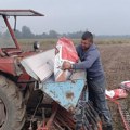 VAŽNO ZA SVE SRPSKE POLJOPRIVREDNIKE: Stručnjaci uputili ozbiljno UPOZORENJE!