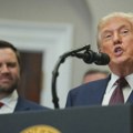 Све на 1 месту (ТАБЕЛА): Ево како је Трамп разрезао царине за извоз у САД