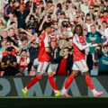 Navijači strepeli do poslednje zvižduka - Arsenal se vratio na prvo mesto