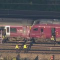 U sudaru dva voza kod Londona poginuo mašinovođa, 33 ljudi teško povređeno VIDEO