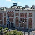 Vrhunac predizborne patetike – trampa patika za „škodu“