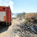 Požar na gradskoj deponiji u Jovanovcu gasi pet vatrogasnih vozila