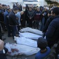 BLISKOISTOČNI SUKOB Ubijena 104 Palestinca u redu za humanitarnu pomoć; Hamas preti prekidom pregovora; IDF: Pucano na one…