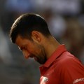Pad koji je zaledio celu Srbiju: Novak Đoković završio na zemlji! Imao je šta da poruči organizatorima! (video)