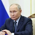 Putin: Rusija ne pooštrava svoju nuklearnu doktrinu, već je unapređuje