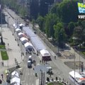 Počeli da se šire, postavljaju nove šatore i toalete: Vučićeve pristalice već 17. dan blokiraju saobraćaj u centralnoj…