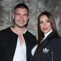 Mirko Šijan bez odeće! Supruga Bojana objavila fotku njega ispred porodične kuće, ženama vilice pale do poda! (foto)