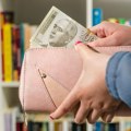 Dnevnica 5.000 dinara, radno vreme od 7 do 13 Sve teže se nalaze ljudi koji bi da rade ovaj posao: "Na kraju dana, kad bude…