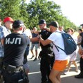 Blokade od ranog jutra: Privedeni studenti FDU, policija u "poteri" za građanima