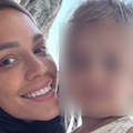 Nakon razvoda otišla pod ostrog: Dok Jovan uživa na egzotičnoj destinaciji, Marija Mikić stavila maramu na glavu i decu odvela…