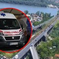 Horor ispod pančevačkog mosta! Tinejžer se popeo na vagon, udarila ga struja: Hitno je prebačen u bolnicu