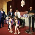 Obezbeđen školski pribor za predškolce i prvake romske nacionalnosti